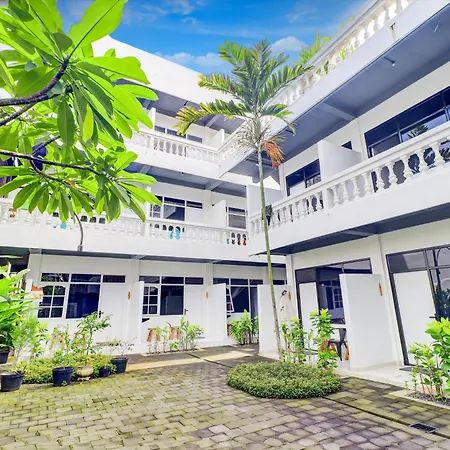 Collection O Legian Near Legian Beach