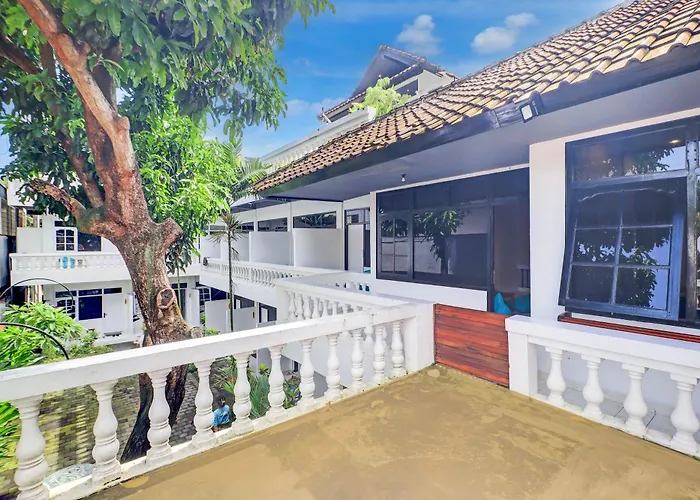 Hotel Collection O At Jalan Padma Near 3*